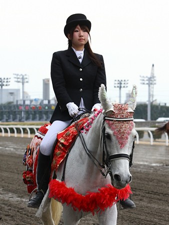 川崎競馬の誘導馬０３月開催　ひな祭りＶｅｒ-120301-09-large