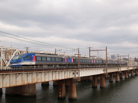 HOT7000系特急スーパーはくと 東海道本線新大阪~大阪