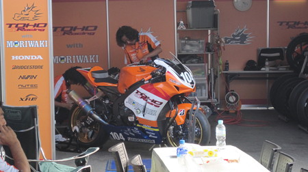 2013 CBR1000RR #104 山口辰也 Tatsuya Yamaguchi: Motorcycle