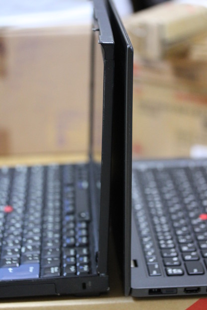 lenovo ThinkPad X1 Carbon VS X200s　オープン時