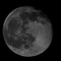 Photos: 月をアプリでモノクロに編集してみた