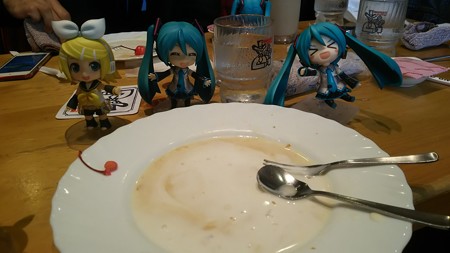 ミク:「すごぉぉい!! 完食事!!」