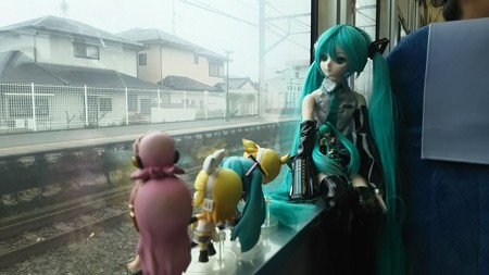 舞阪駅に停車。DDミクさんと共に。