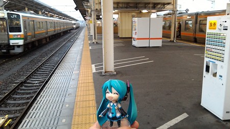 静岡駅に停車。約8分。 ミク:「ちょっと休憩ですね」