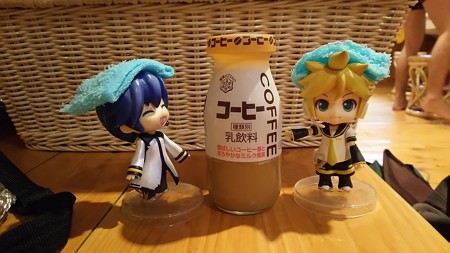 レン:「温泉上がりはやっぱりこれ!!」 兄:「定番だな!」
