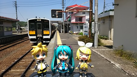 常陸大子駅で、6分停車します。 ミク:「水郡線の中間地点ですね」...