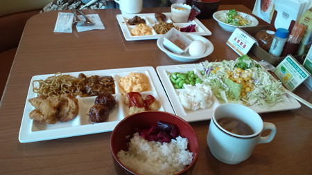 ココスの朝食バイキング