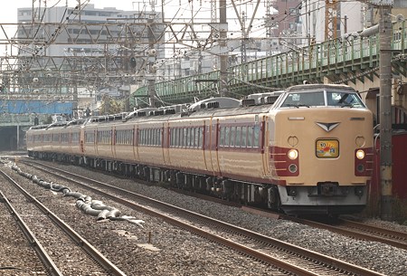 鎌倉臨 183系OM101+OM103編成