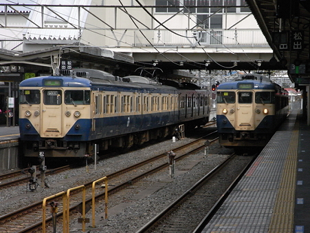 成田駅13