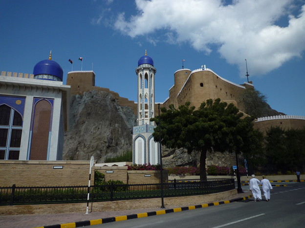 ミラニ要塞とモスク 祈りの時間 Mirani Fort &amp; Mosque