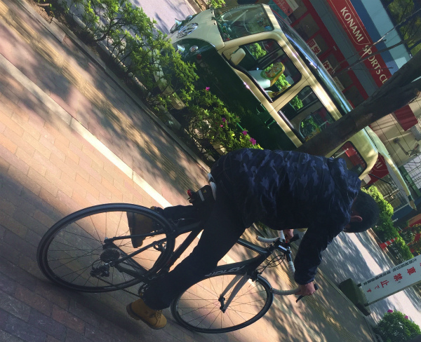 お店の前で試乗して調整状態を確認