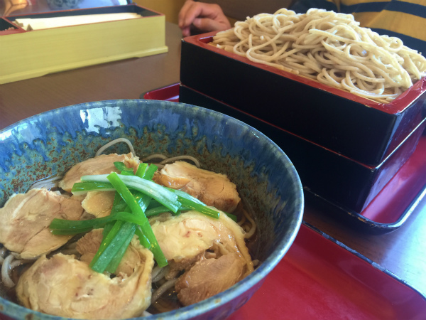 手打ちの美味しいお蕎麦をいただきました。